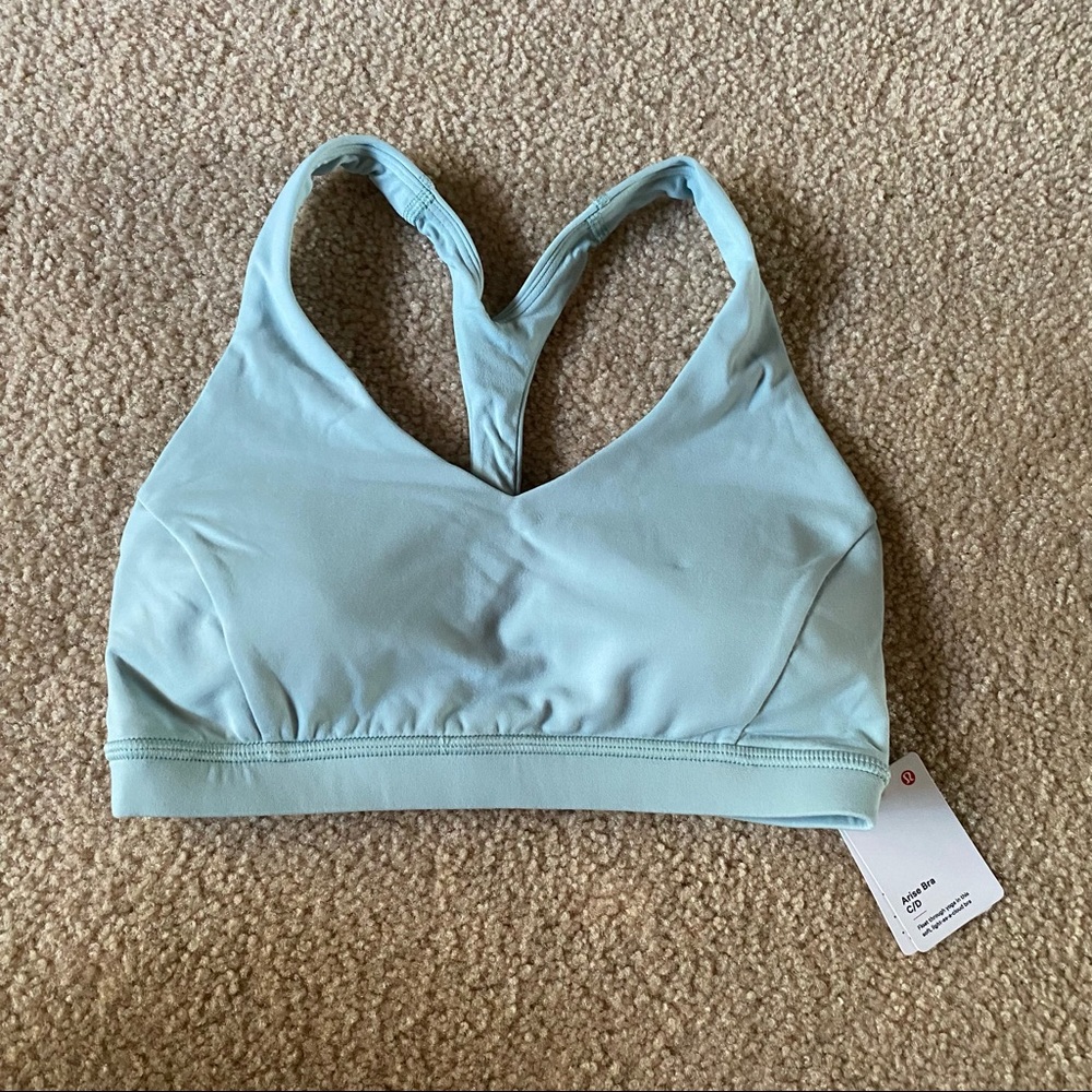 SOLD NWT Lululemon Arise Bra *Light Support, C/D Cup Hazy Jade Size 4